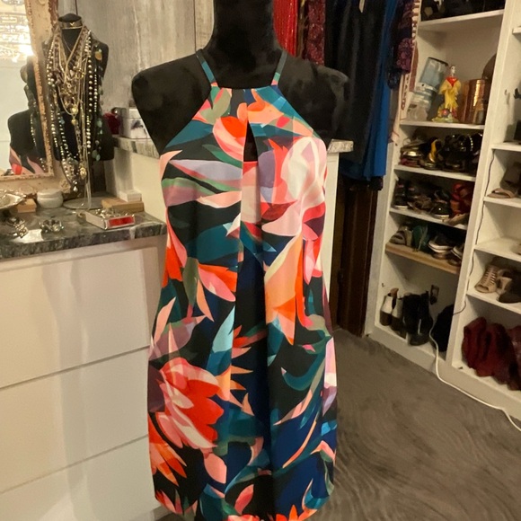 Dresses & Skirts - Trina Turk dress size 8